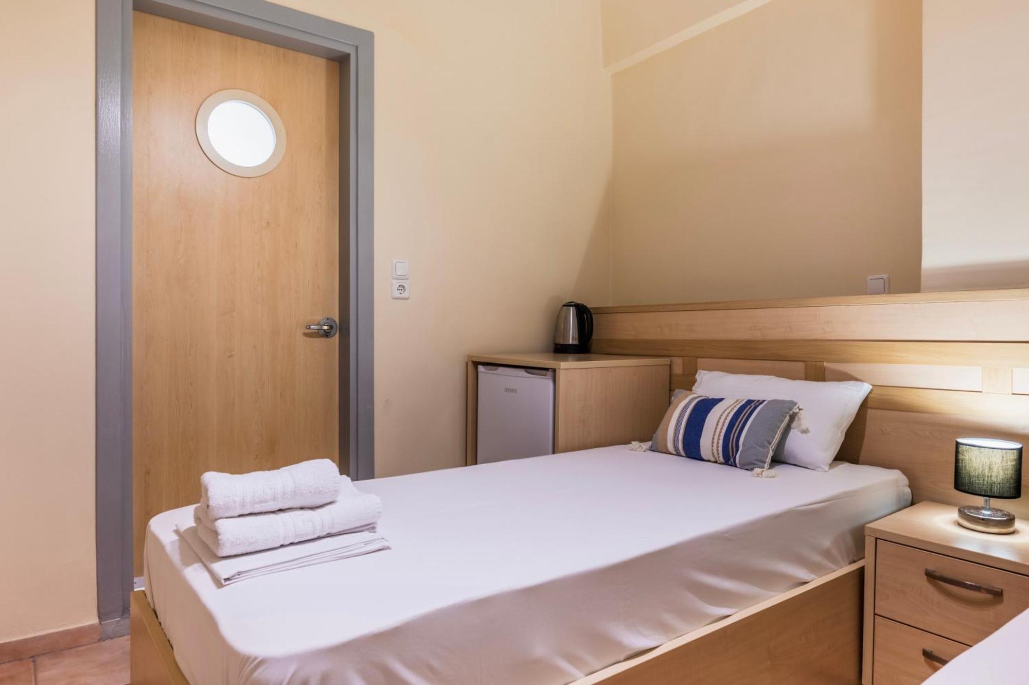 Fontana Luxury Rooms Mytilíni 外观 照片