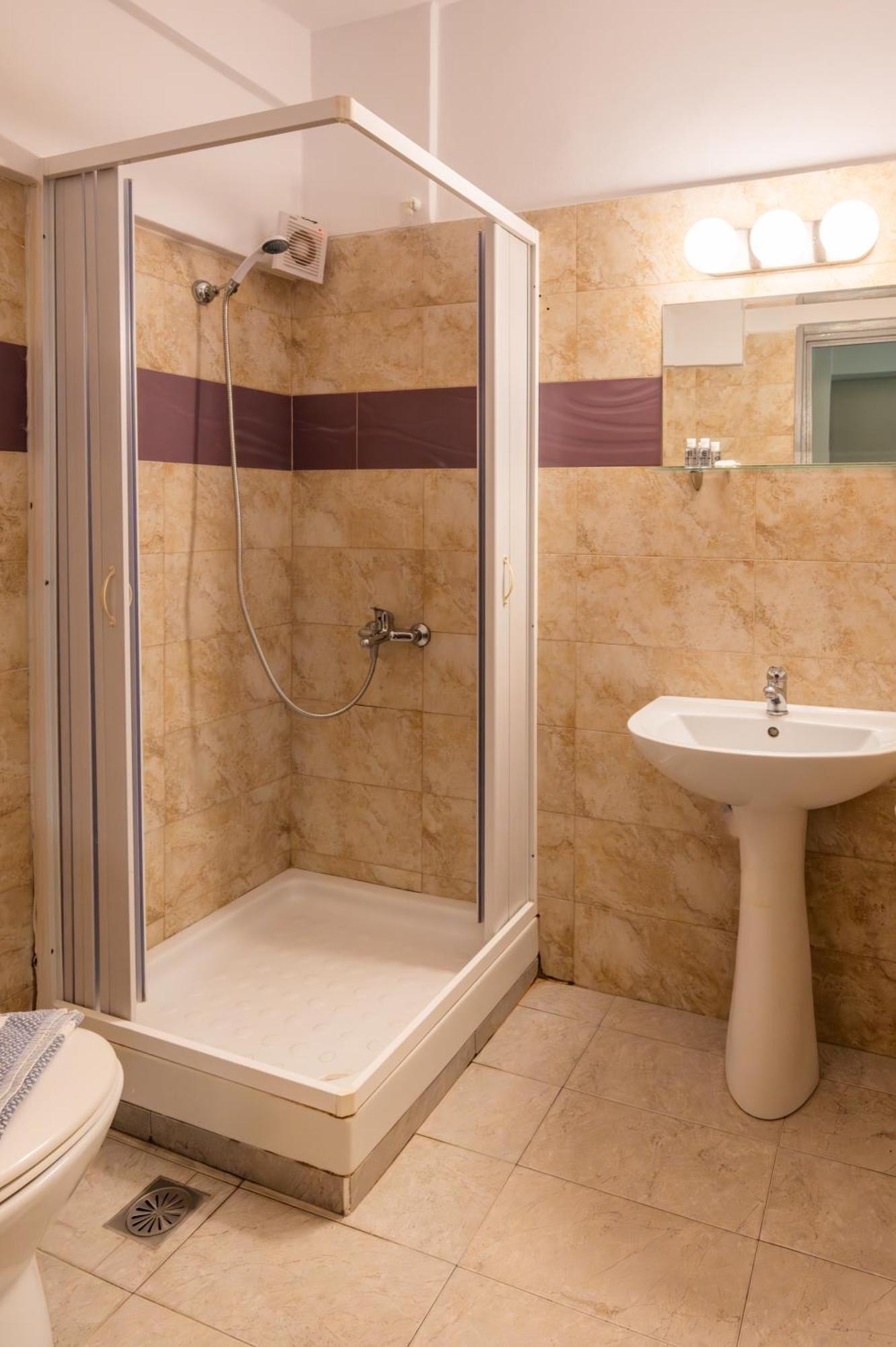 Fontana Luxury Rooms Mytilíni 外观 照片