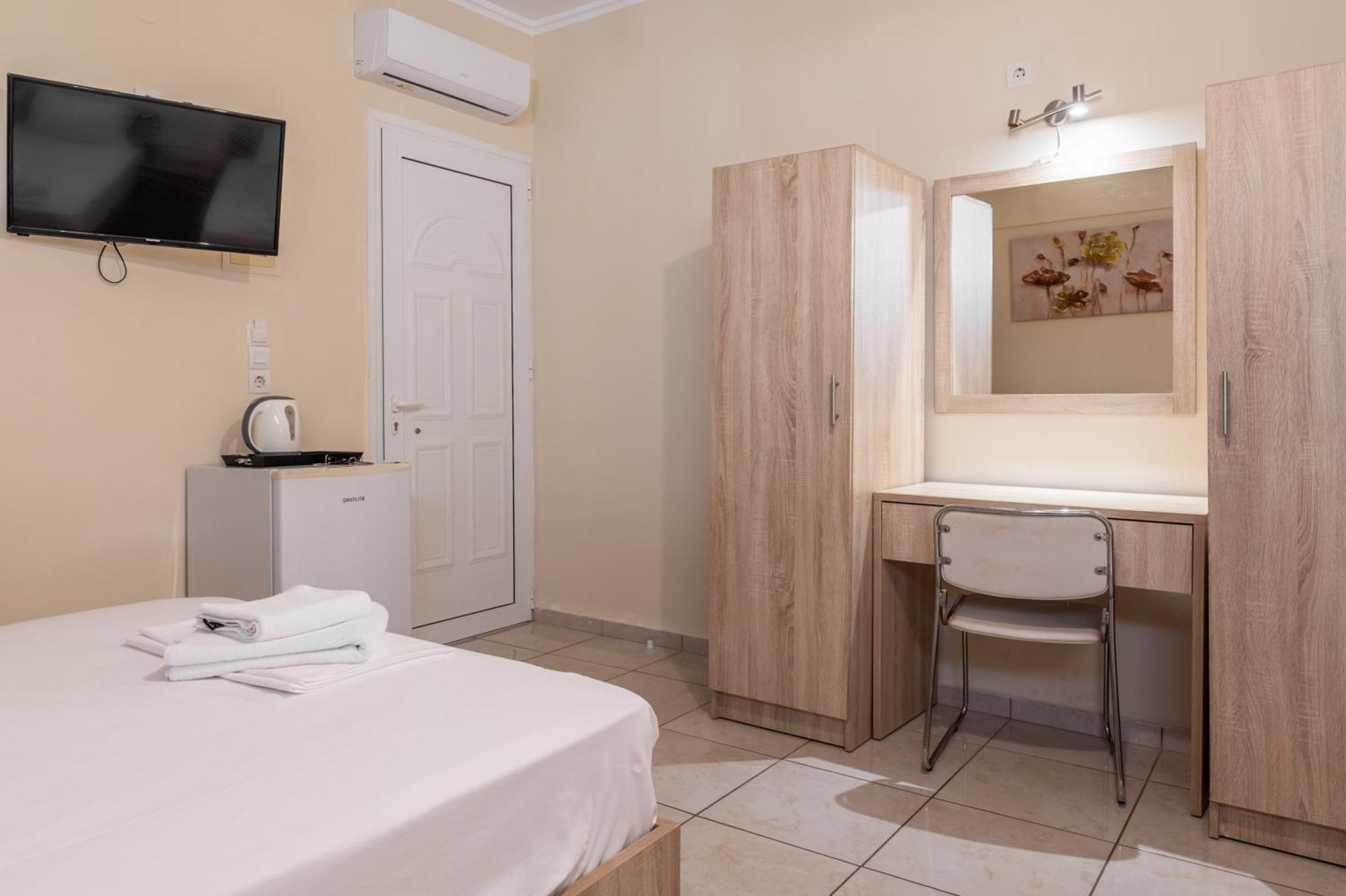 Fontana Luxury Rooms Mytilíni 外观 照片